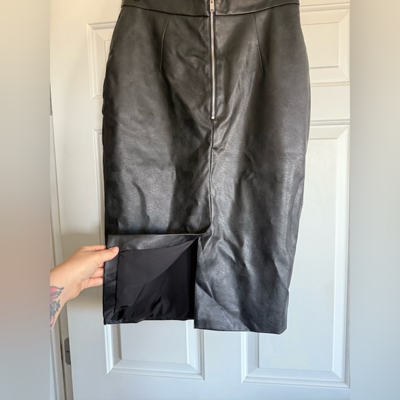 BAD GIRL PENCIL SKIRT IN VEGAN LEATHER - VIXEN BY MICHELINE PITT XL - Picture 4 of 6